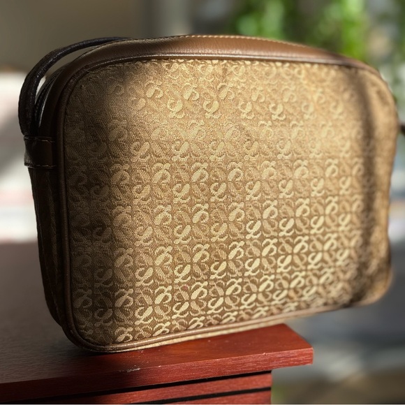 Vintage Loewe Signature Logo Canvas Crossbody | Rare | Excellent Condition - Picture 5 of 12